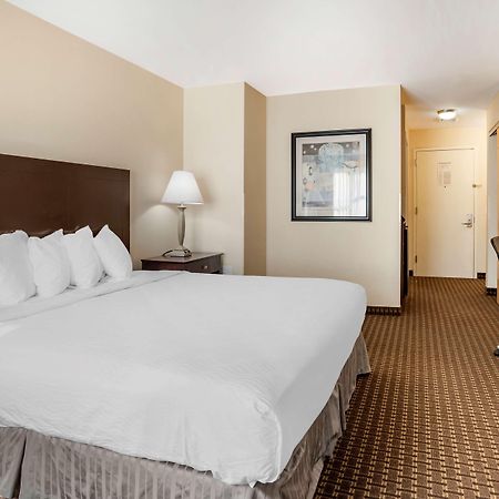 Best Western Plus Philadelphia Airport South - At Widener University Chester Εξωτερικό φωτογραφία