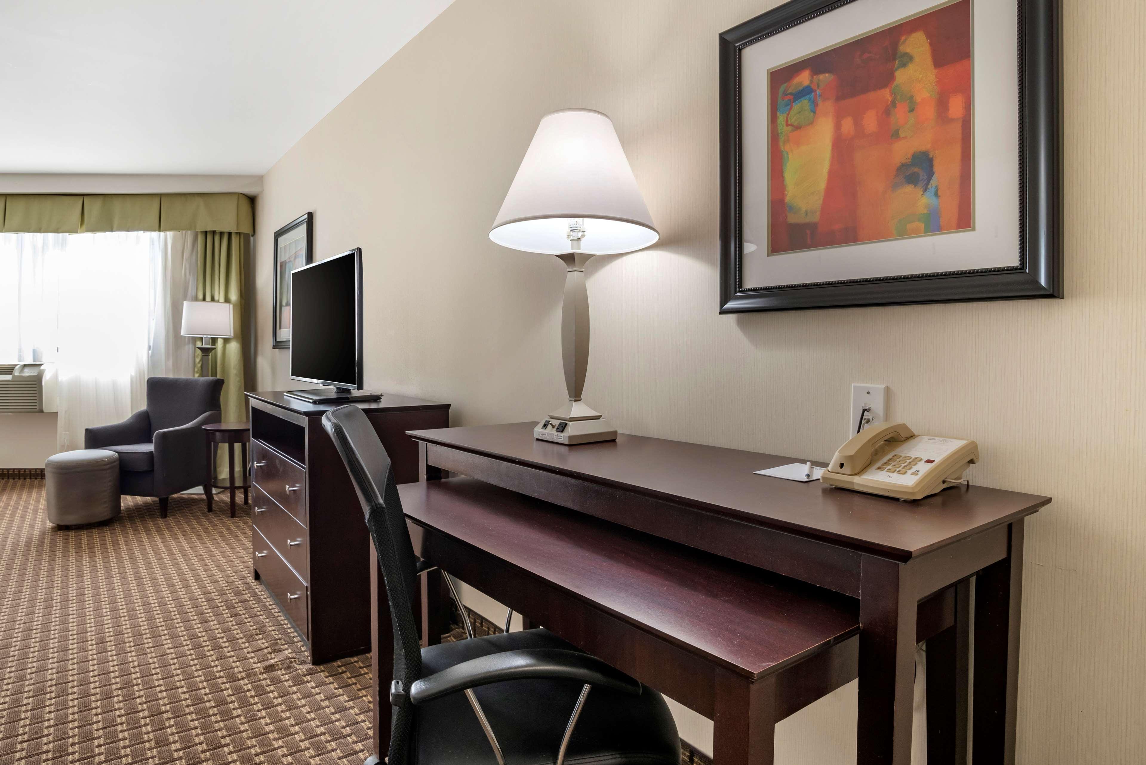 Best Western Plus Philadelphia Airport South - At Widener University Chester Εξωτερικό φωτογραφία