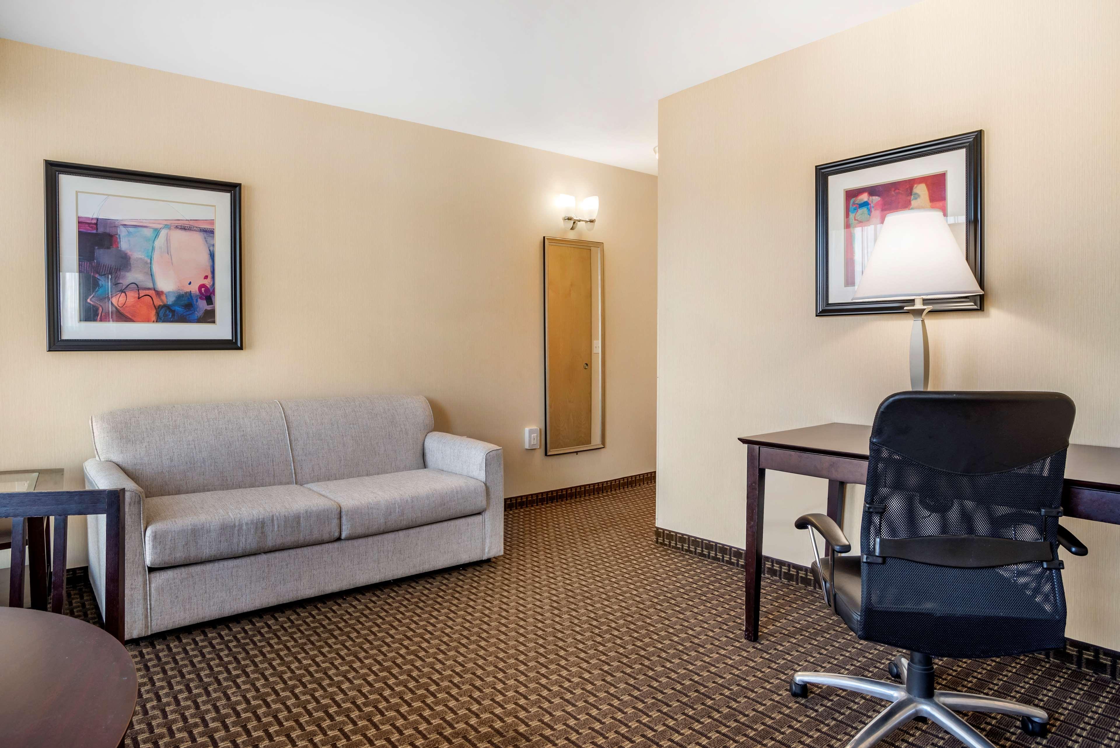Best Western Plus Philadelphia Airport South - At Widener University Chester Εξωτερικό φωτογραφία